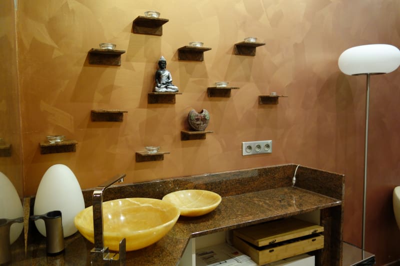 Police a podstavce - realizace 10